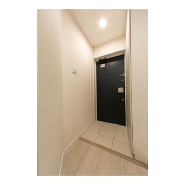 ※写真は同タイプ住戸です。(玄関)