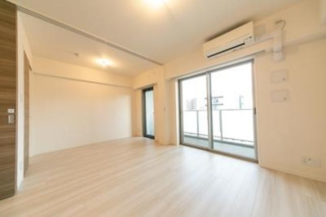 ※写真は同タイプ住戸です。(居間)