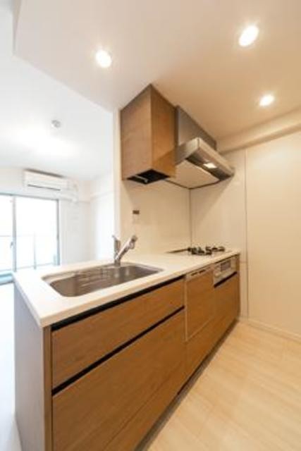 ※写真は同タイプ住戸です。(キッチン)