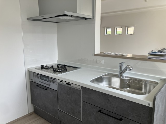 ※写真は同タイプ住戸です。(キッチン)