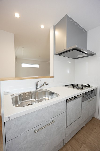 ※写真は同タイプ住戸です。(キッチン)