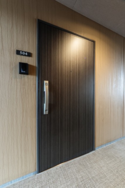 ※写真は同タイプ住戸です。(玄関)