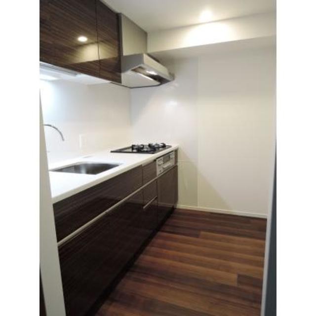 ※写真は同タイプ住戸です。(キッチン)