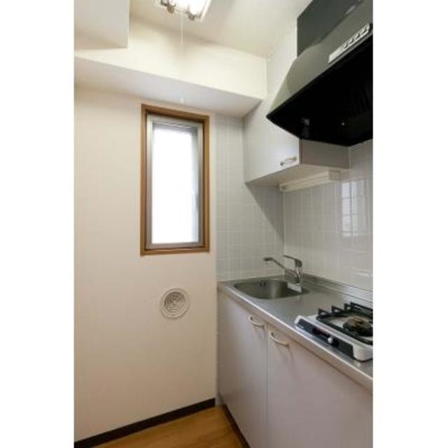 ※写真は同タイプ住戸です。(キッチン)