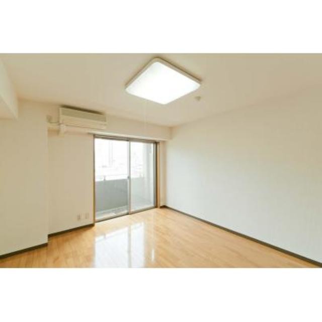 ※写真は同タイプ住戸です。(居間)