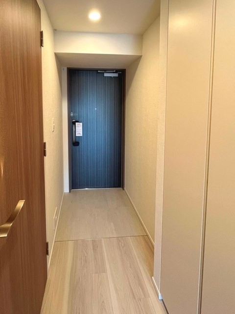 ※写真は同タイプ住戸です。(玄関)