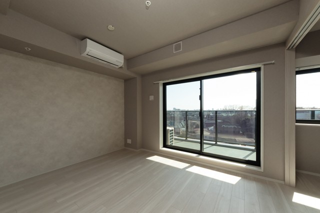 ※写真は同タイプ住戸です。(居間)