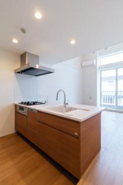 ※写真は同タイプ住戸です。(キッチン)