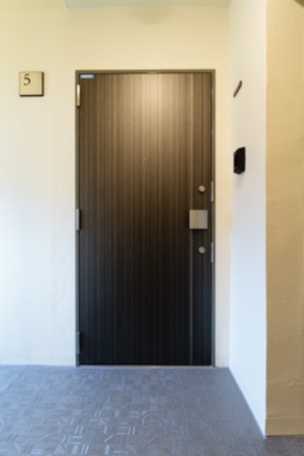※写真は同タイプ住戸です。(玄関)