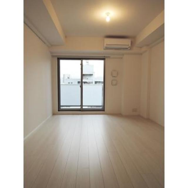 ※写真は同タイプ住戸です。(居間)