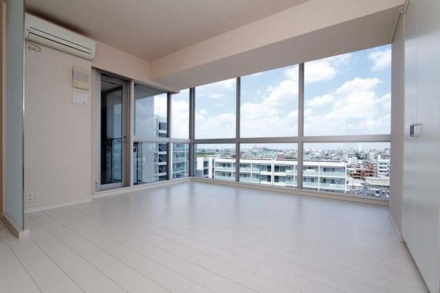 ※写真は同タイプ住戸です。(居間)