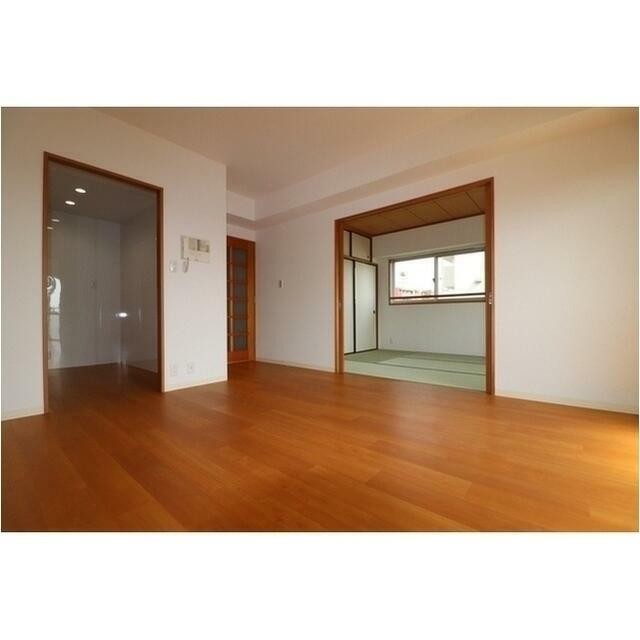 ※同仕様写真含む(居間)