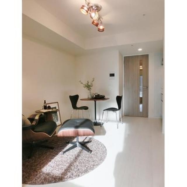 ※写真は同タイプ住戸です。(居間)