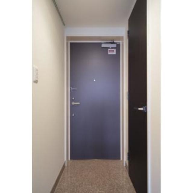 ※写真は同タイプ住戸です。(玄関)
