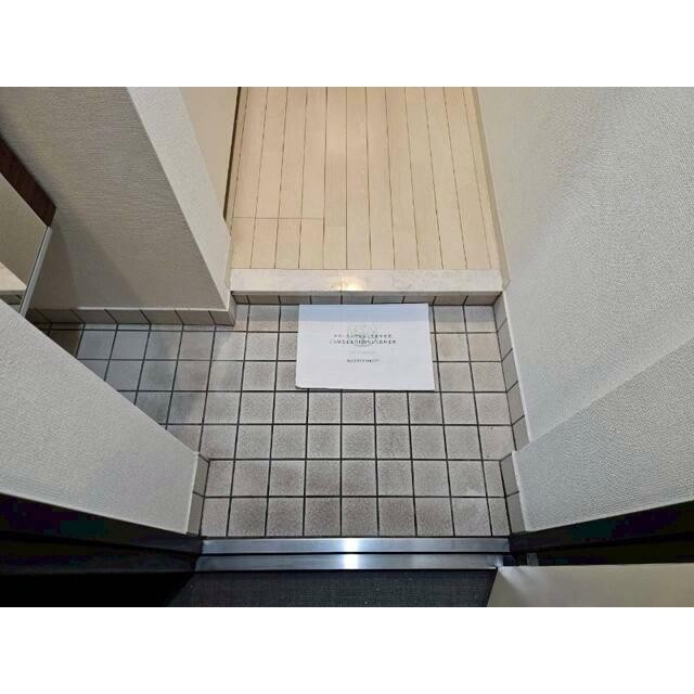 (玄関)