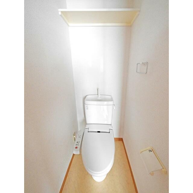 温水洗浄便座です。(内装)