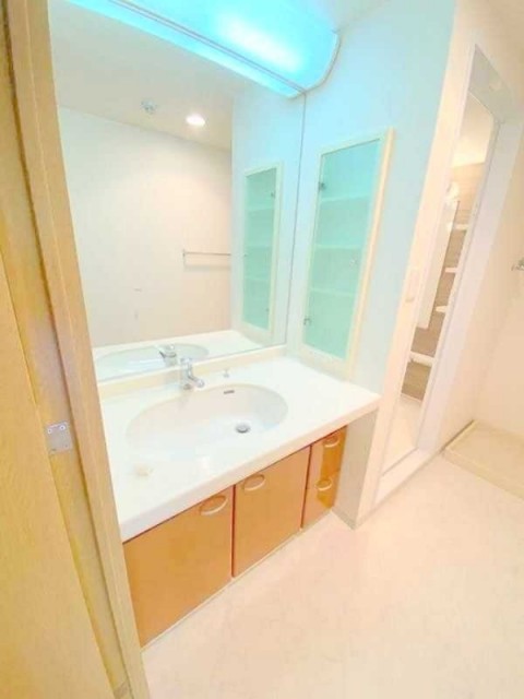 ※同仕様写真(内装)