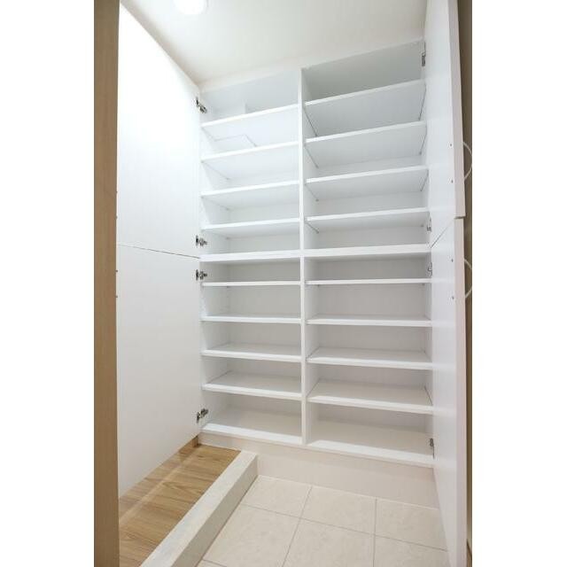 収納 シューズボックス