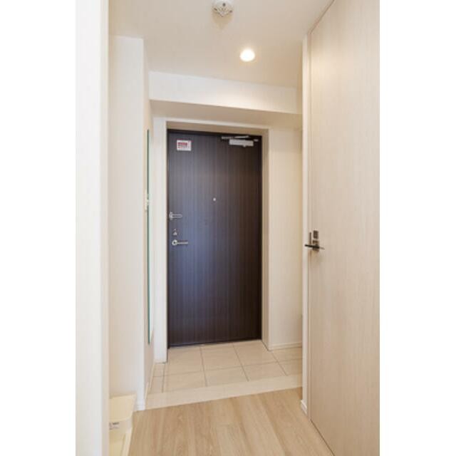 ※写真は同タイプ住戸です。(玄関)