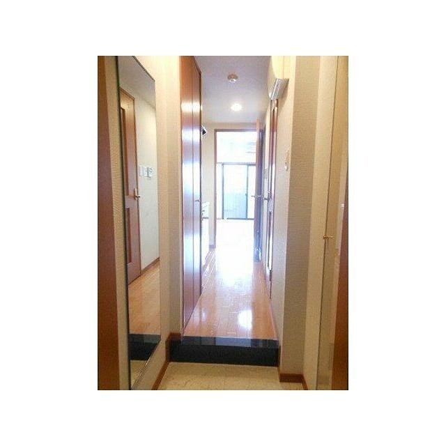 ※同仕様写真(玄関)