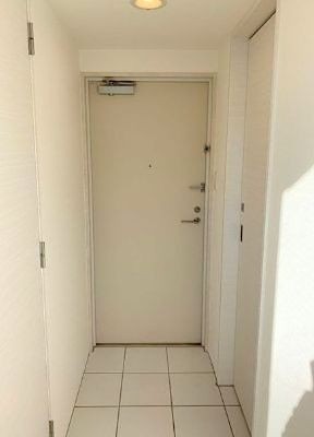 ※同仕様写真含む(玄関)