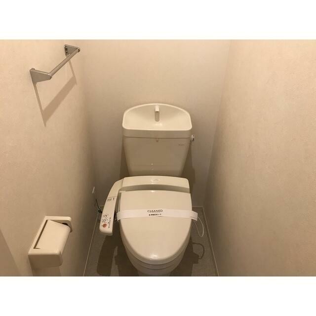 洗浄機能便座（1906）(内装)