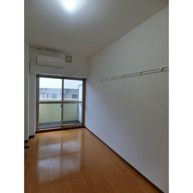 (居間)