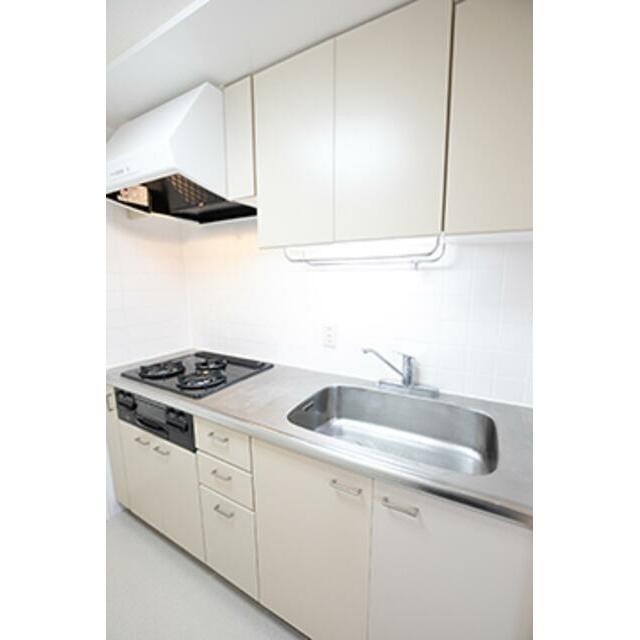 ※写真は同タイプ住戸です。(キッチン)