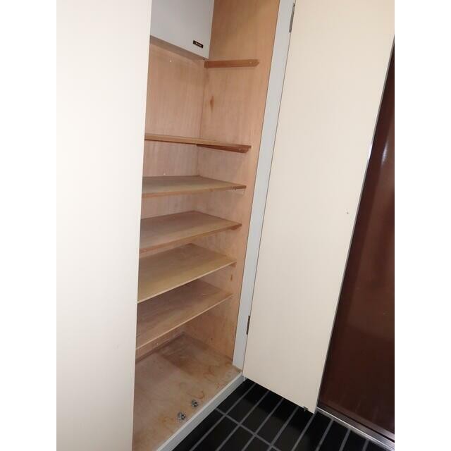 玄関シューズボックス(玄関)