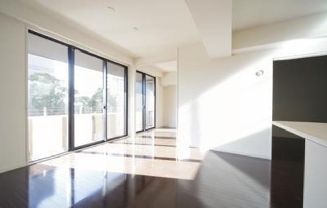 ※写真は同タイプ住戸です。(居間)