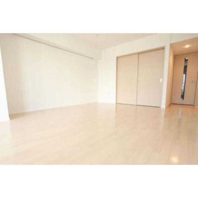 ※写真は同タイプ住戸です。(居間)