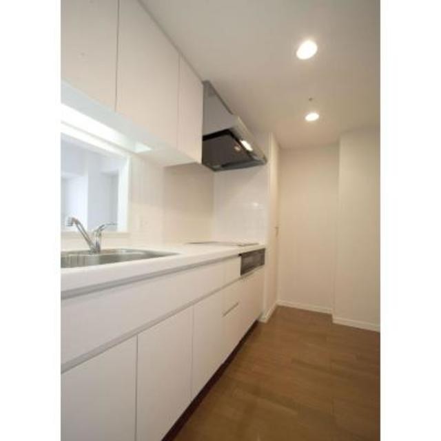 ※写真は同タイプ住戸です。(キッチン)