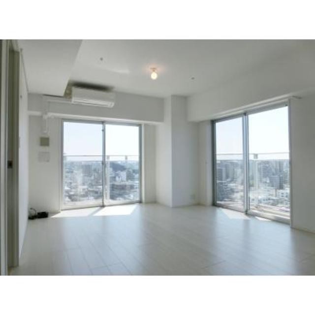 ※写真は同タイプ住戸です。(居間)