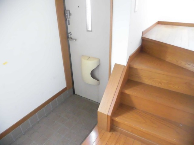 (玄関)