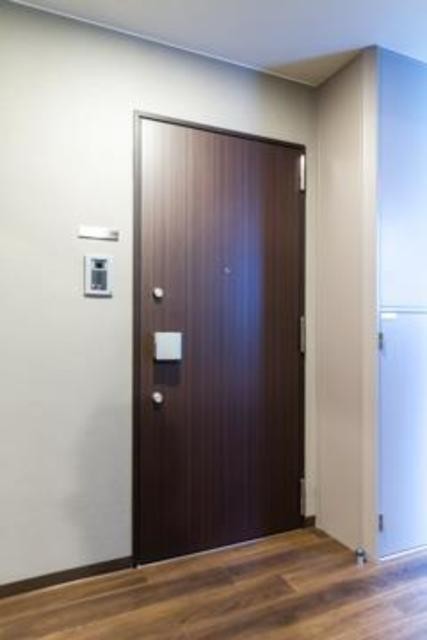 ※写真は同タイプ住戸です。(玄関)