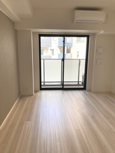 ※写真は同タイプ住戸です。(居間)