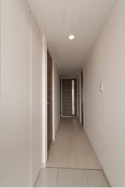 ※写真は同タイプ住戸です。(玄関)