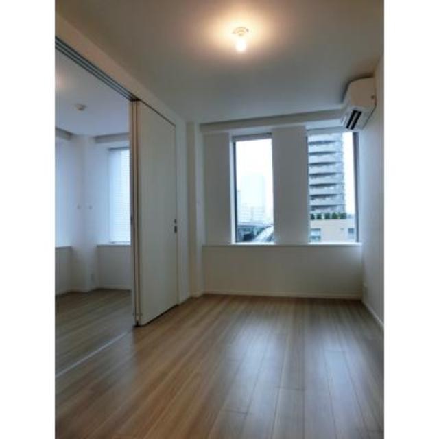 ※写真は同タイプ住戸です。(居間)