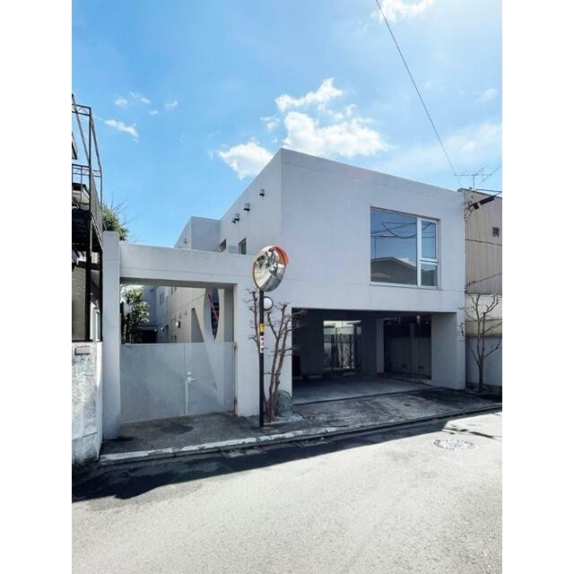 目黒区中目黒5丁目 【賃貸居住】マンション