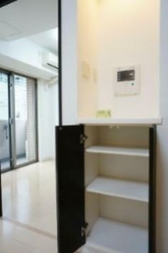 ※同仕様写真含む(玄関)