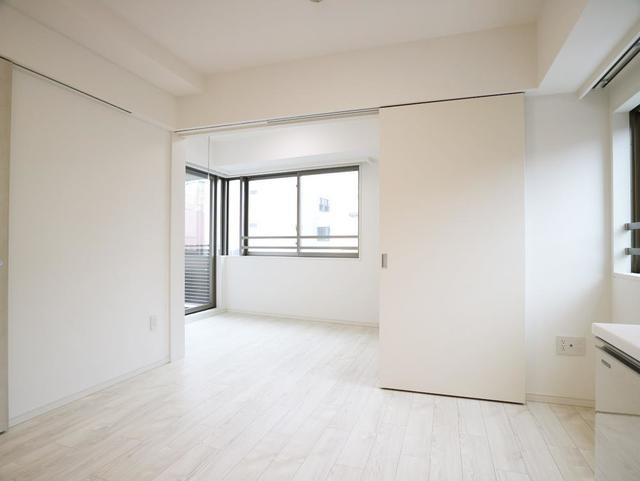 ※写真は同タイプ住戸です。(居間)