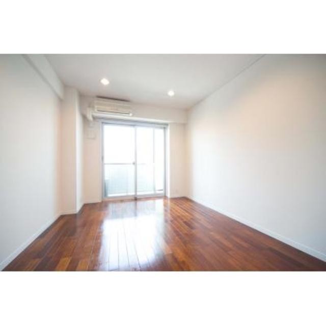 ※写真は同タイプ住戸です。(居間)