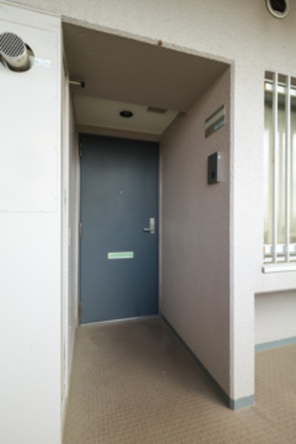 ※写真は同タイプ住戸です。(玄関)