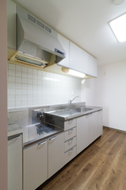 ※写真は同タイプ住戸です。(キッチン)