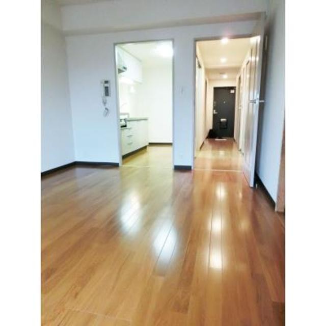 ※写真は同タイプ住戸です。(居間)