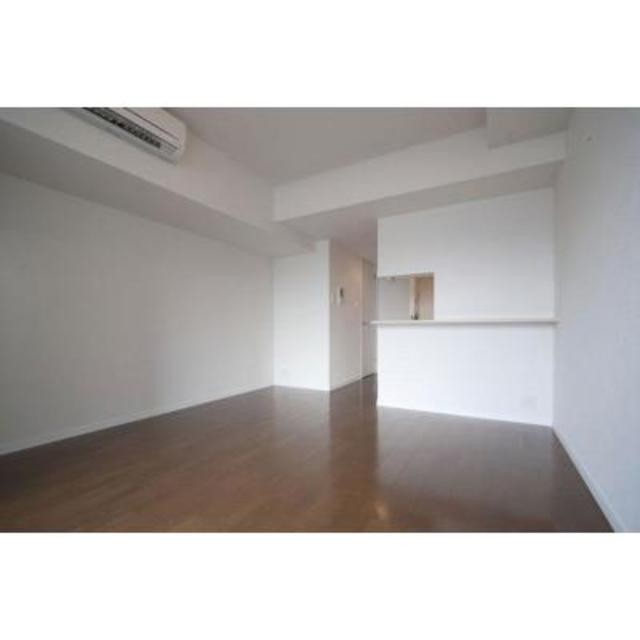 ※写真は同タイプ住戸です。(居間)