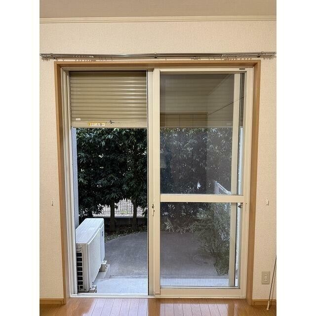 防犯シャッターあるため風の強い日なども安心です♪