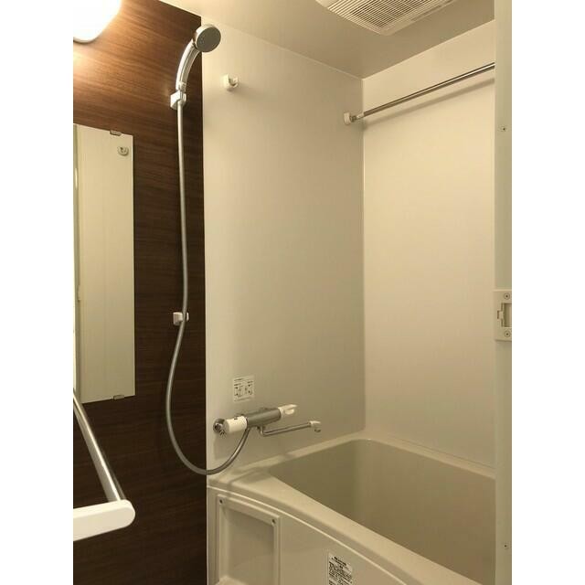 Bタイプ2018年1月撮影 同タイプ402号室の写真です。(風呂)