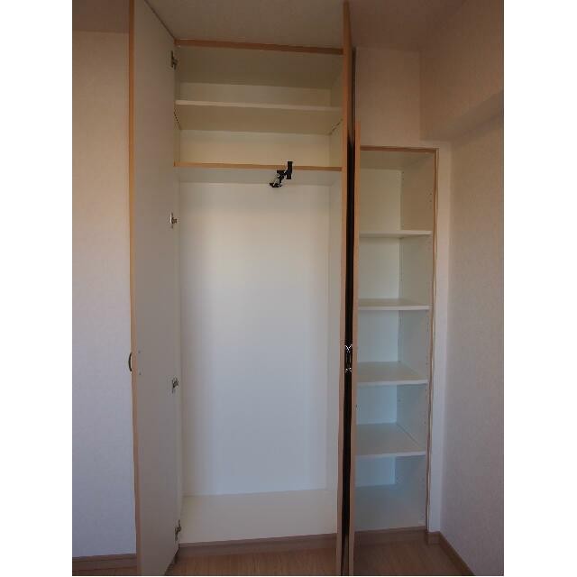 クローゼット(内装)