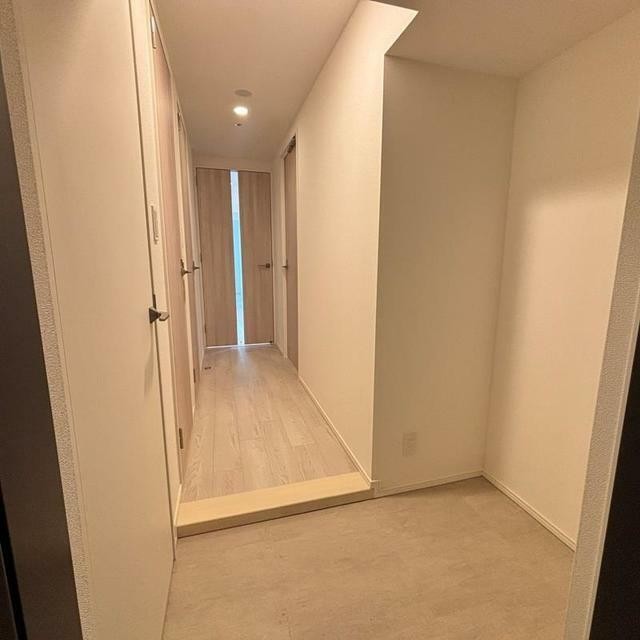 ※写真は同タイプ住戸です。(玄関)